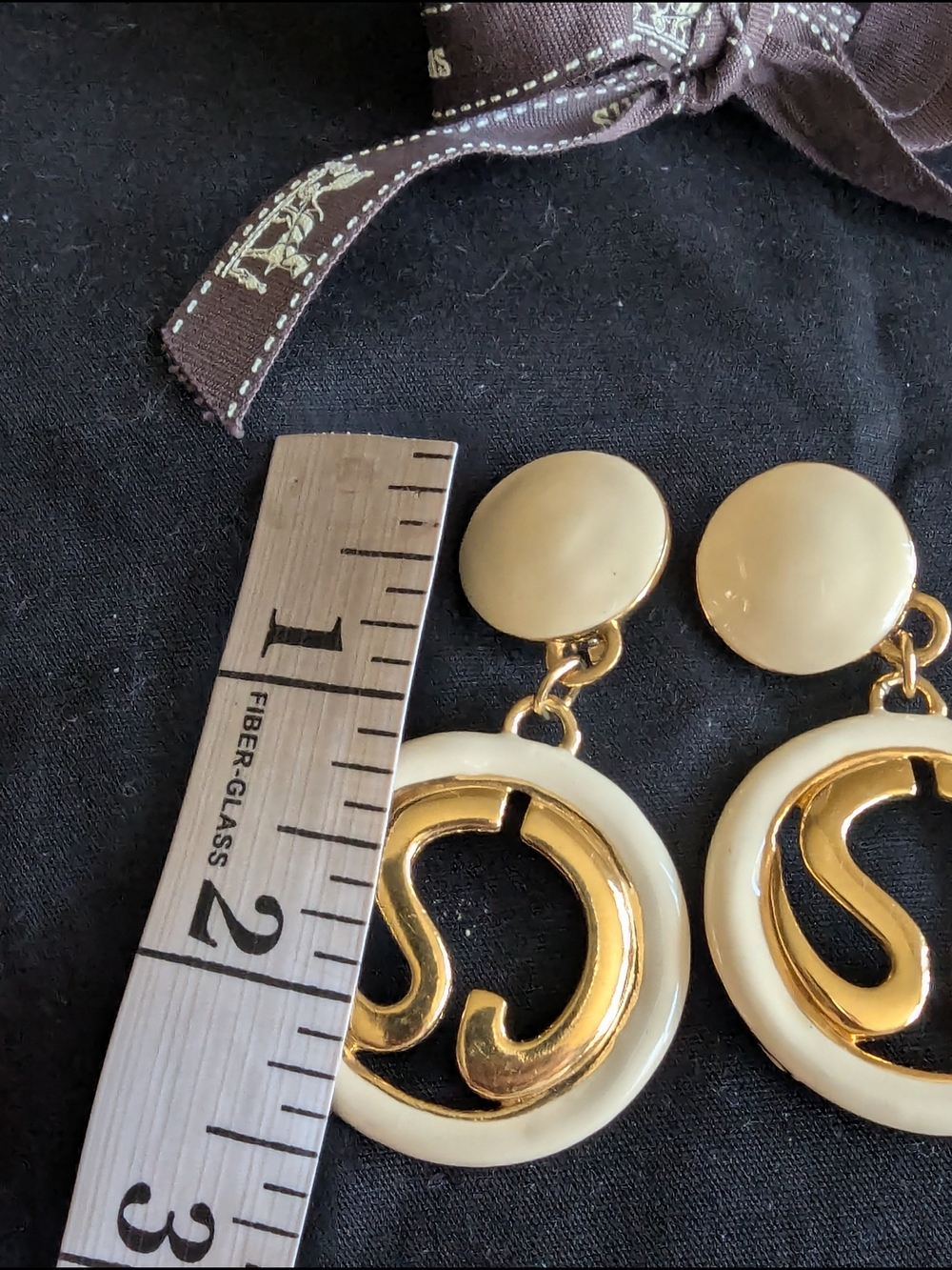 St. John Gold and Cream Circular Drop Earrings - Picture 9 of 10